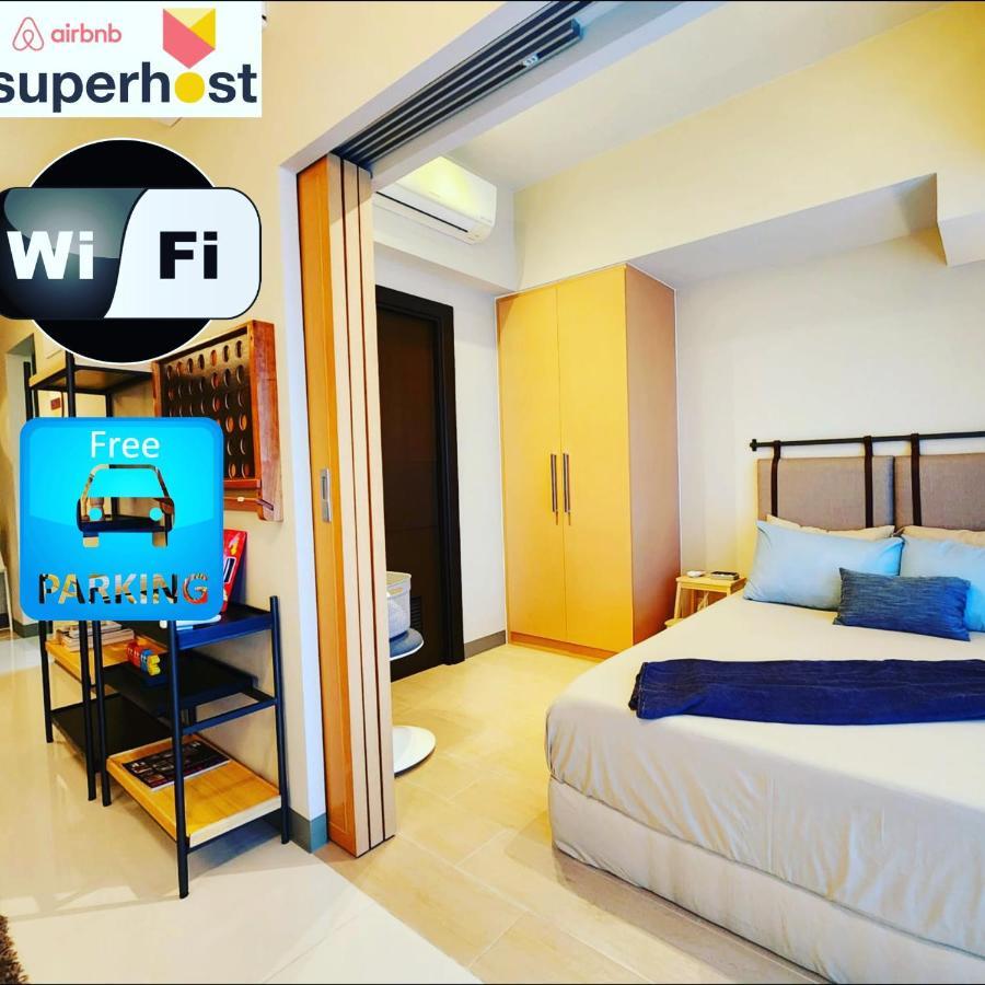 Spacious 7U Homey Unit Steps Away From Uptown Mall And Mitsukoshi Mall Free Parking With Washer Manila Exteriér fotografie
